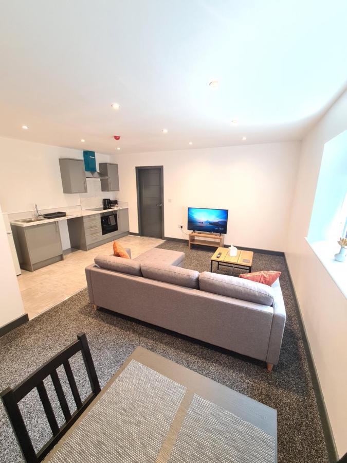 Homestay By Bic Oates 8 Dewsbury Eksteriør billede