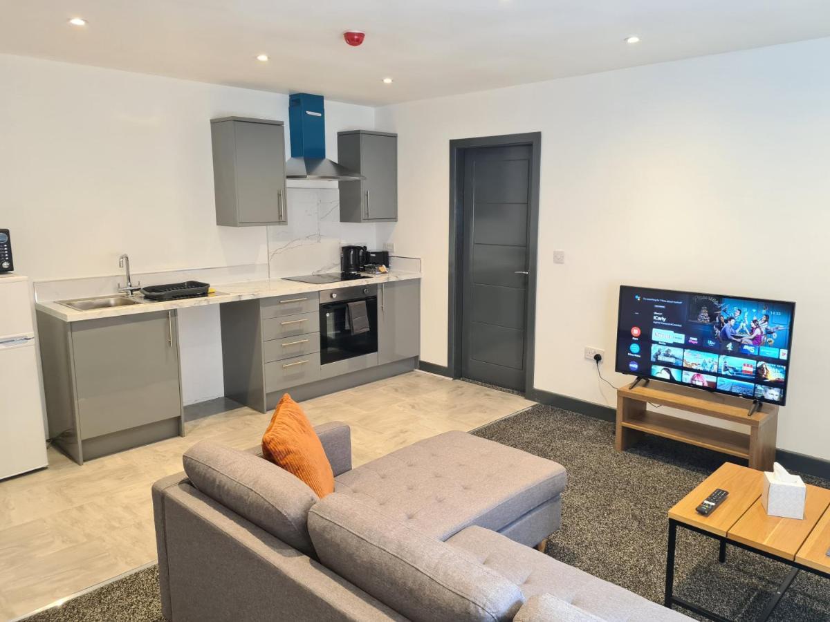 Homestay By Bic Oates 8 Dewsbury Eksteriør billede